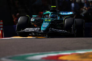 「なんて不運なんだ。何もかもうまくいかない」タイヤ交換後のVSC出動に嘆くアロンソ【F1第7戦無線レビュー（1）】