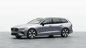 ボルボ、「V60」のIVIに次世代プラットフォーム導入　運転支援機能も追加　価格は10万円値上げ