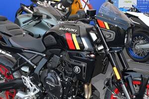 スズキが鈴鹿8耐会場で「GSX-8T」「GSX-8TT」を初公開！ 1968年登場の市販車最速マシン「Titan(T500)」から着想を得た最新モデルとは？