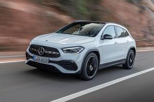 メルセデス・ベンツ新型『GLA』来年発売へ　スポーティな外観へ刷新　ボディはやや大型化？