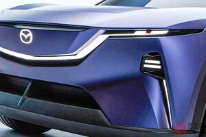 マツダ新型「SUV」公開！ 超進化した“魂動デザイン”に大反響！ 斬新ドアミラーがカッコイイ！ 次期型「CX-4」な「ARATA」中国に登場し熱視線集まる