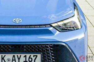 トヨタ新型「超“小さい”SUV」“登場”し話題に！ 43馬力アップ＆スポーティな「GRS」もイイ！ 全長3.7mボディの独国「アイゴ クロス ハイブリッド」に熱望の声