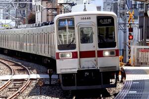 東武東上線の謎！ “北西”を走るのに、なぜ「東上」なのか？