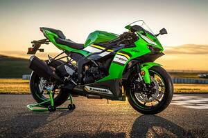 「映えるニューカラー」を設定！ カワサキのスーパースポーツバイク「Ninja ZX-6R」シリーズに注目の2025年モデルが登場