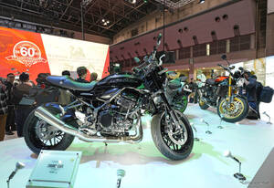 カワサキ『Z900RS SE』と『Z900RS CAFE』2026年モデルを世界初公開、話題の『Ninja H2』エンジン搭載のオフロード四駆も…ジャパンモビリティショー2025