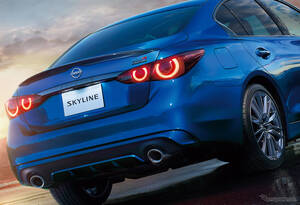 日産『スカイライン』最後の改良か？ 限定400Rも登場、「湾岸ブルーかっこいい！」「買うなら急いで」など注目の的に