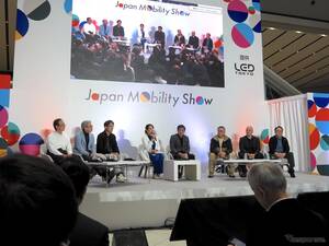 自動車メーカー社長らが愛車自慢、ドキドキワクワクを語る…ジャパンモビリティショー2025