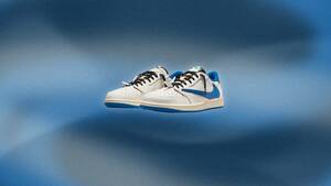 トラヴィス・スコット×フラグメント×「エア ジョーダン 1 LOW」新作はブルーの逆スウッシュが目印！──GQ新着スニーカー