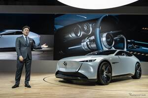 マツダの2035年ビジョン、毛籠社長「いっしょに走っていこう」…ジャパンモビリティショー2025