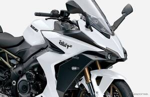 スズキのスポーツツアラー『GSX-S1000GT』に新色登場、「ブリリアントホワイト」で新たな魅力　価格は168.3万円