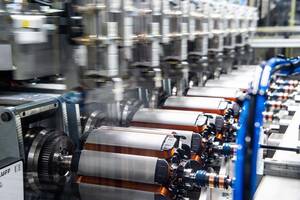 レシプロとロータリーと……クルマ好きが大好きなエンジンの種類！　じつはEVのモーターにも「巻き線式」「永久磁石式」と種類があった