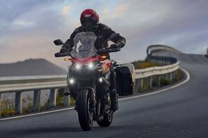 ホンダが新型「CB1000GT」を初公開！ 「ホーネット」ベースの高性能スポーツツアラー誕生。日本発売が待ち遠しい！【EICMA2025】