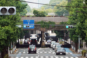 「ならば“地下化”しましょう」 都市ならでは“よその敷地をくぐるトンネル”たち 学校の下がスゴイことに!?