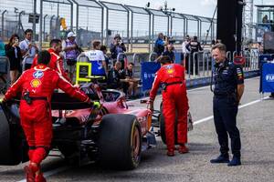 レッドブルのホーナー代表、フェラーリ移籍のウワサを否定「これからもレッドブルに100％コミットしていく」
