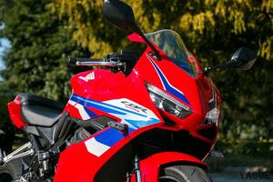 ライダーが安心して「操る楽しさ」を味わえる！ 速さも完成度も一級品 新車で購入可能なホンダの“大型スポーツバイク”3選