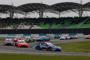 スーパーGTがマレーシアの4輪レース界を牽引する存在に？　復活のセパン戦が7.5万人集めた要因と、現地関係者が寄せる期待