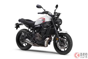 ヤマハ新「“ネオレトロ”バイク」発表！ 斬新ホワイト×ブルーを採用でスポーティさアップ！ 「XSR700 ABS」約100万円から