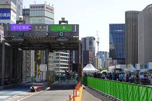 なぜ車道をつぶして歩道にするの？→「儲かる」からです！ 全国で相次ぐ再整備のワケ 「高速道路廃止」も