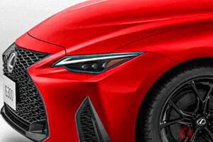 レクサス「斬新4ドアセダン」に反響多数！ 「IS F SPORT Mode Black IV」がスゴかった… 2リッター「直4ターボ」搭載の黒モデルとは