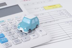 5月に車を購入したら自動車税はいつ払う？ 月末に買うと損するってホント？