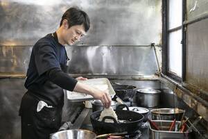 一番人気は「天使の海老」？ かつて大森にあった花街に想いを馳せる――101年続く町洋食「お座敷洋食 入舟」（大森）のお味とは