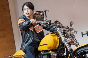 サッカー元日本代表 内田篤人ハーレー新モデルに一目惚れ 「めちゃくちゃカッコいい。自家用車も売って受け入れ体制は万全、あとは免許と妻の承諾だけ。みなさん内田の背中を押してください」と談笑