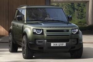 2026年版「ディフェンダー」 初のPHEV＆「オクタ」の強力ラインナップ形成