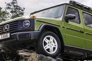 “初代ゲレンデ”を現代風に再現！ メルセデス・ベンツ「Gクラス」に特別仕様車「エディション・ストロンガー・ザン・ザ 1980s」登場 日本で100台限定発売