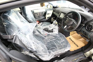 新車購入あるあるの「保護ビニール」をいつまでも剥がさないで乗るひと！　ぶっちゃけデメリットしかありません!!