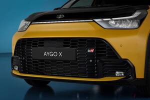 スタイリッシュで“かわカッコいい”!! 欧州トヨタで発表された超小型SUV「アイゴX」に反響多数 ネットに寄せられる熱い思いとは