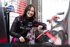 オートスポーツが人生を変えた!? 二足のわらじでレースの魅力を発信する異色のレーサー【KYOJOインタビューVol.8／池島実紅】