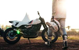 ロイヤルエンフィールド、フラットトラック専用バイク「FT450」を開発、「スライドスクール」で使用