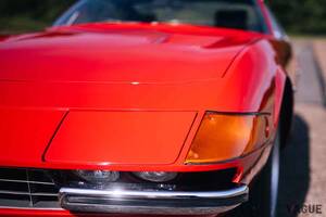 52年前の「赤いフェラーリ」がオークションで落札 158台しか生産されなかった希少な「右ハンドルのデイトナ」の価値とは