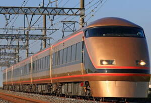 東武特急が初めて海を渡る！ 「スペーシア」の“先頭車だけ”海外譲渡へ 金ピカのトップナンバー編成