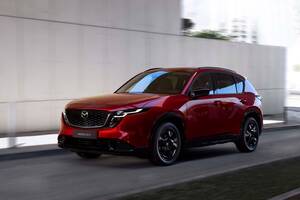 マツダ、新型「CX-5」を世界初公開！ フルモデルチェンジでデザイン一新！ 日本では26年中に発売【新車ニュース】