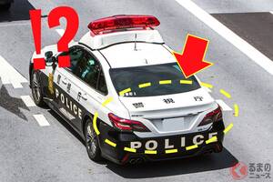 パトカーの「トランク」何が積んである!? 「超頑丈なタテ」「AED」も装備で「もはや走る要塞」？ 荷台に積まれた「専用装備」の種類と使い道は？