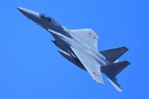 自衛隊が中国軍の「アゴと尻尾がある異形機」を撮影！ 沖縄本島と宮古島の間を飛行 無人機も出現