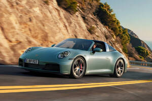 ポルシェ、60周年のタルガを含む新型911の4WD“S”バージョンの予約受付を開始