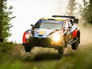 2022年WRC第8戦、ヒョンデのタナックがロバンペラを抑えて今季2勝目【ラリー・フィンランド】