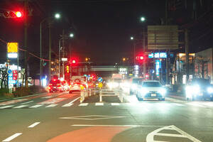 「なんかこの信号永遠に赤なんじゃねーの？」　信号機の変わるタイミングはどう決まる？