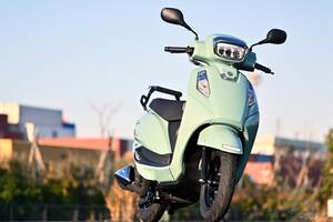 【スズキ アドレス125 試乗】扱いやすさ＆快適性は星5つ！“軽快125”の新スタンダード…伊丹孝裕