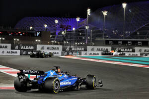 ウイリアムズ、最終戦は無得点も「中団トップに立てたことを誇りに思う」とアルボン。サインツは親友ノリスの戴冠を祝福