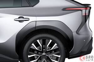 トヨタ新型「5人乗り“四駆”SUV」がスゴイ！ 3年ぶりの大刷新で「340馬力超え」パワトレ搭載！ 高性能4WDモデルもある「ビーズィーフォーエックス」とは