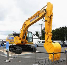 広がる水素の仲間づくり　コマツが「FCショベル」を公開　トヨタの水素ユニットを活用