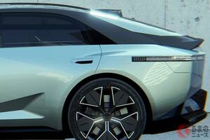 トヨタ新型「カローラ!?」に大反響！ “7年以上ぶり”全面刷新で未来感あるデザインに「カッコイイ！」「今すぐ欲しい」の声も！ ガソリンエンジンも想定の次期「コンセプト」モデルが話題に