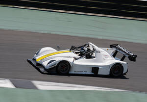 【スーパースポーツ最前線】英国の誇り「ラディカルSR3 XXR」がサーキット専用マシンとして日本再上陸。そのホットな走りを堪能