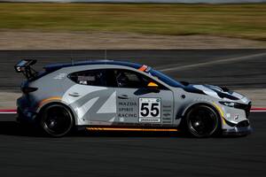 マツダ “走るほどにCO2を減らす” CO2回収装置の実証実験スタート