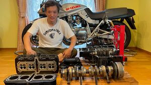 【大鶴義丹・54歳、迷走の果て Vol.3】スペアエンジンを全バラに！ エンジン内部の消耗品は廃盤のオンパレード