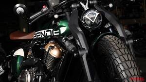 水冷250cc・V型2気筒のカスタムクルーザー「BENDA ナポレオンボブ250」日本上陸ほぼ確！ 独自のサスペンションを持つ怪マシン