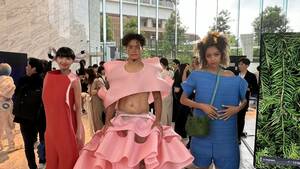 カーインテリアデザイナー団体JAIDとワールド、廃材ファッションショー「HORUMON NIGHT」を青山にて開催